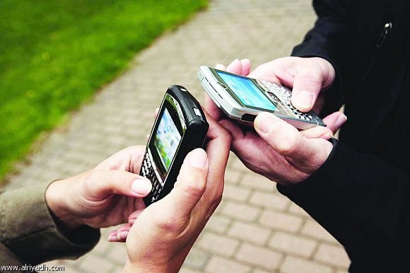 ارتفاع كبير في استخدام المراهقين الأميركيين للهواتف الذكية