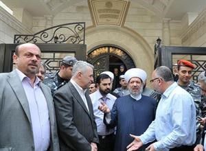 لبنانيون اعتصموا امام دار الفتوى تضامنا مع المفتي محمد رشيد قباني محمود الطويل