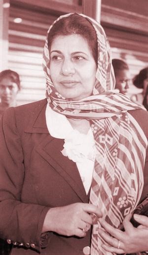الراحلة غنيمة المرزوق 