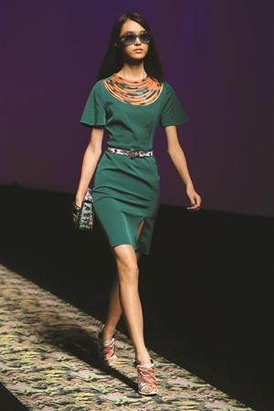 مجموعة الملابس النسائية من «كنزو» Kenzo لربيع وصيف 2013