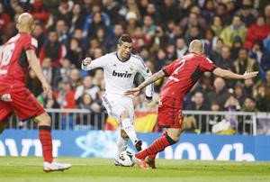 نجم ريال مدريد كريستيانو رونالدو تالق امام مايوركا وسجل هدفا افپ

