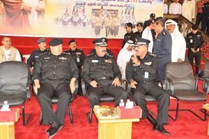 الفريق غازي العمر متوسطا الفريق سليمان الفهد و الفريق الشيخ احمد النواف﻿