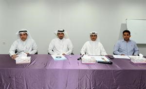 اعضاء جمعية التمريض في اللقاء المفتوح مع الممرضين 	متين غوزال﻿