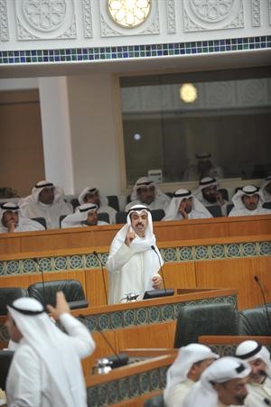 الرئيس علي الراشد متحدثا﻿