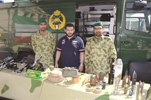 جانب من المشاركين في المعرض﻿