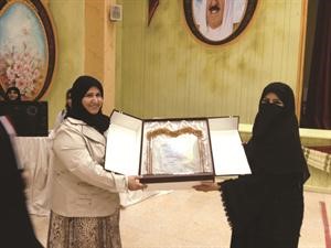 تكريم خلال الزيارة﻿