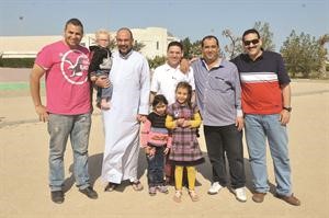 الزملاء سامح عبد الحفيظ وحسين عطية ومسعد حسني وعبدالله يوسف واحمد حسن﻿
