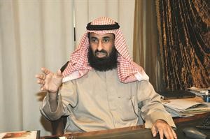 عميد كلية الشريعة والدراسات الاسلامية في جامعة الكويت دمبارك الهاجري	محمد خلوصي﻿