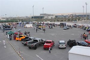 جانب من المشاركات في البازار
