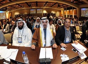 الرئيس علي الراشد ويعقوب الصانع ودعلي العمير﻿