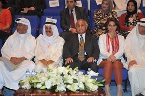 دعبداللطيف البدر ودعبدالرضا اسيري في مقدمة الحضور	سعود سالم﻿