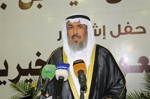 علي الكليب متحدثا في الحفل﻿