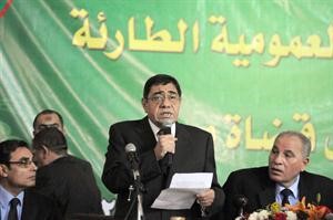 المستشار عبد المجيد محمود متحدثا خلال مؤتمر صحافي عقد بنادي القضاة نوفمبر الماضي افپ 