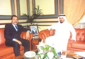 الشيخ علي الجابر مستقبلا السفير السريلانكي