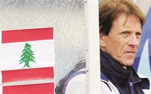 الالماني ثيو بوكير ساهم كثيرا في تطور الكرة اللبنانية 