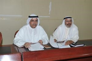 حسين الشيخ خلال عمومية الخليج للزجاج	اسامة ابوعطية﻿
