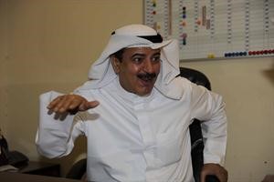 مانع الحيان يجيب عن اسئلةالانباء بابتسامة ﻿