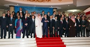 الرئيس الطاجيكي يتوسط الشيخ صباح الخالد والمشاركين في الاجتماع الوزاري 11 لمنتدى حوار التعاون الاسيوي
