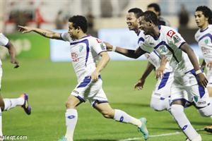 فرحة التون جوزيه مع زملائه لاعبي الفتح 