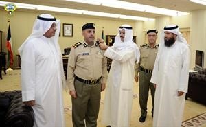 الراشد يقلد الرفاعي رتبته الجديدة﻿
