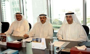 الشيخ وليد المالك مترئسا عمومية الشركة 	قاسم باشا