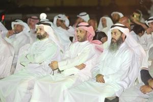 نايف المرداس مع عدد من الحضور	اسامة ابوعطية﻿