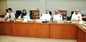 جانب من اجتماع اللجنة المشتركة بين المالية والمراة امس
