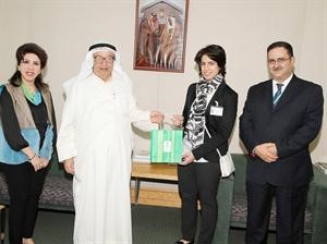 علي الموسى يكرم ابرار الفهد ﻿