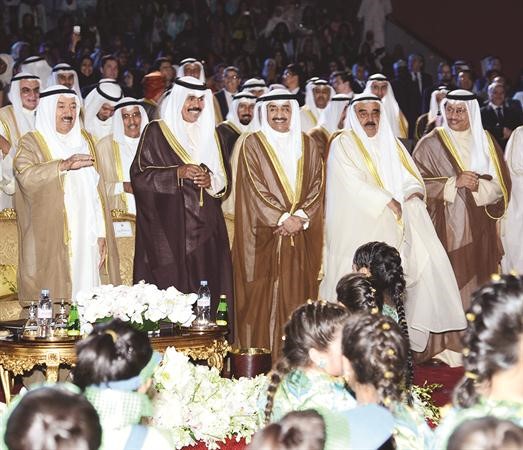 متابعة من صاحب السمو الامير وسمو ولي العهد وجاسم الخرافي والشيخ فيصل السعود وسمو رئيس الوزراء للاوبريت﻿