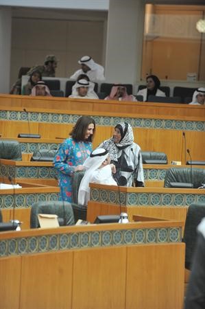 حوار نيابي وزاري بين دشتي ومعصومة والزلزلة﻿