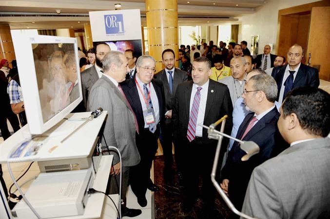 جانب من المشاركين في افتتاح المؤتمر العالمي لجراحات الراس والرقبة 	هاني عبدالله﻿