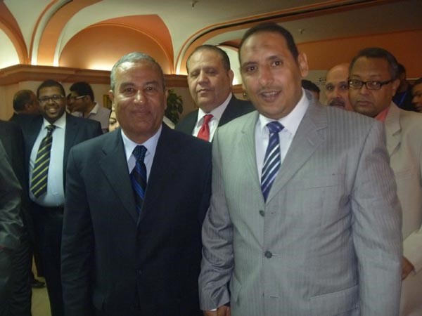 الزميل اسامة ابو السعود مع محافظ اسوان مصطفى السيد﻿