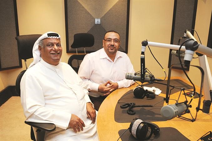 الزميل اسامة دياب في حوار مع الكابتن العازمي﻿