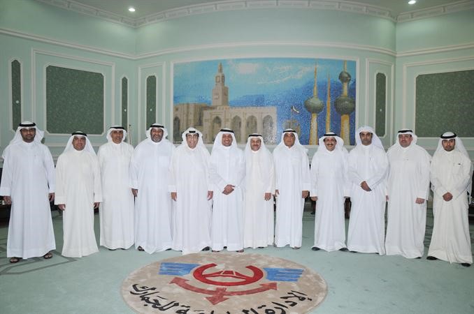 ابراهيم الغانم وخالد الخالد ووليد السابج وحسام الصهيل ورباح الرباح وكبار المسؤولين في الجمارك وغرفة التجارة﻿