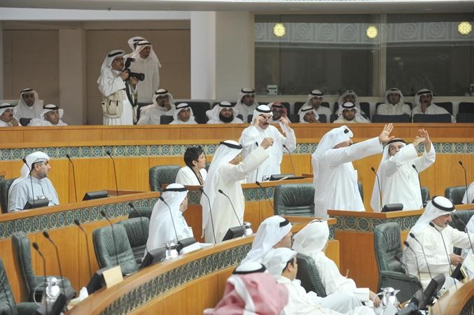 نواب يطالبون بالحديث في نقاط نظام﻿