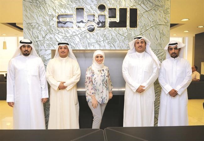 نجود السيحان تتوسط دبدر العازمي وفلاح السبيعي ومشاري الرشيدي واحمد بن غيام المطيري