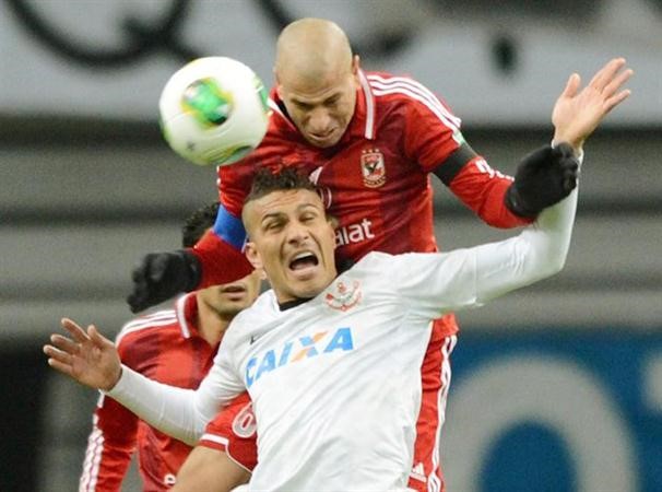 وائل جمعة من اهم عناصر الخبرة في صفوف الاهلي ﻿