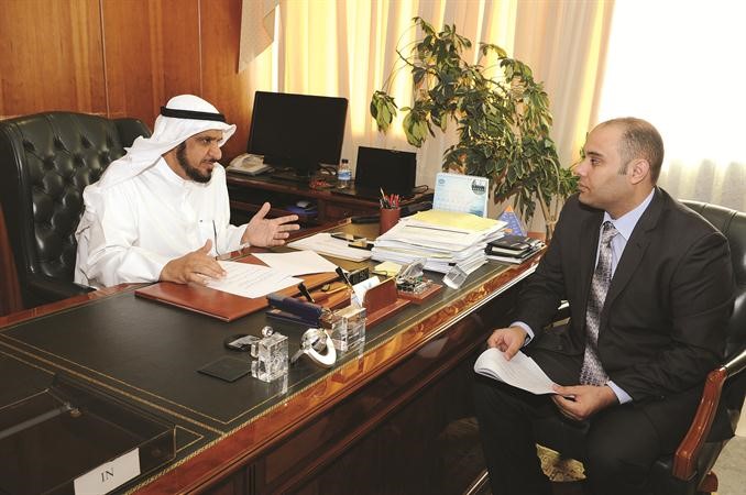 يوسف العتيقي متحدثا للزميل احمد مغربي 	قاسم باشا﻿