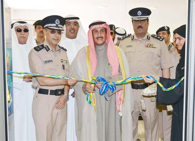 الشيخ دابراهيم الدعيج خلال افتتاح المركز
