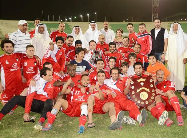 فريق بنك الخليج بطل الدورة ﻿