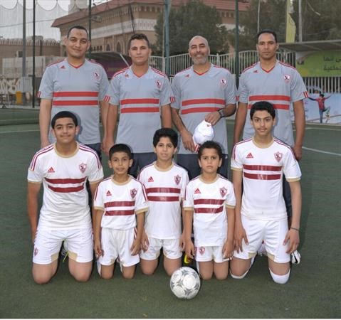 فريق اكاديمية الزمالك مع المدربين ﻿