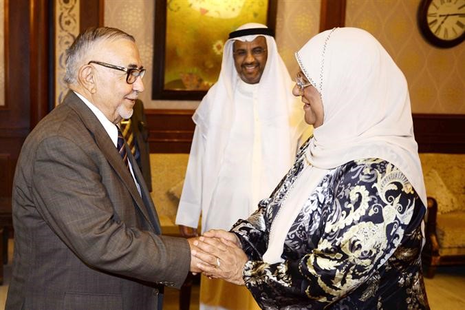 د معصومة المبارك تستقبل رئيس الاتحاد البرلماني الدولي عبد الواحد الراضي