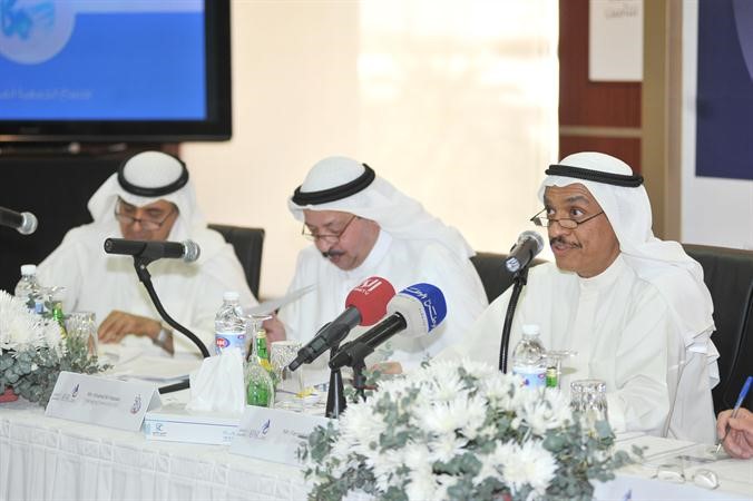فرقد الصانع وخالد الحسن خلال اجتماع الجمعية العمومية للشركة اسامة ابوعطية