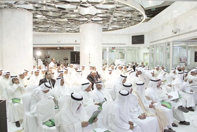  حضور كثيف من مساهمي بيتك لمتابعة الجمعية العمومية 