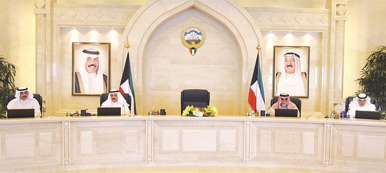الشيخ احمد الحمود مترئسا جلسة امس ويبدو الشيخ احمد الخالد والشيخ صباح الخالد ومصطفى الشمالي﻿