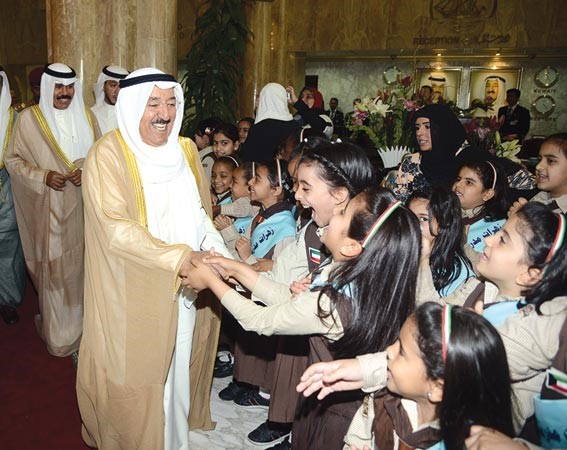 صاحب السمو الامير الشيخ صباح الاحمد في لفتة ابوية خلال افتتاح مؤتمر الاتحاد البرلماني العربي