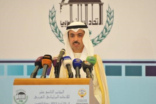 الراشد ملقيا كلمته في الافتتاح	محمد خلوصي﻿