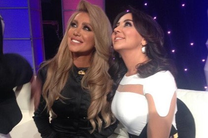 هجوم حاد على مايا دياب بسبب  "صور مريبة"