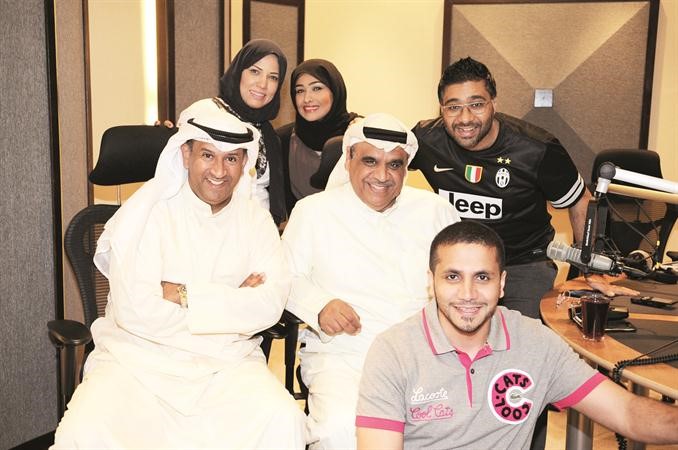 الفنان القدير داود حسين مع فريق برنامج القايلة		قاسم باشا﻿