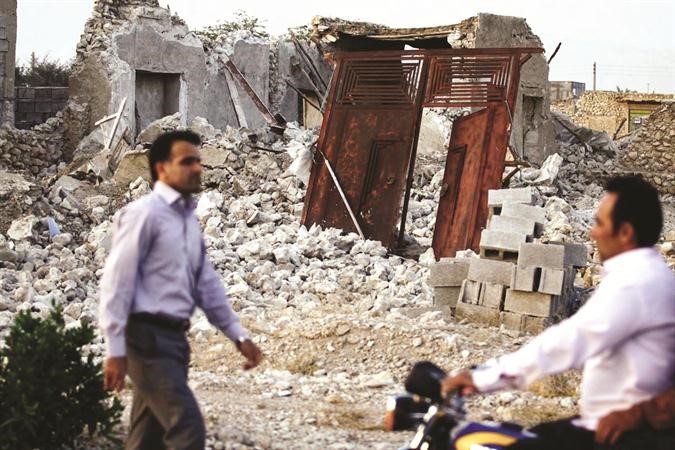 منشات تهدمت بسبب الزلزال الايراني ما يثير الريبة من المنشات النووية﻿